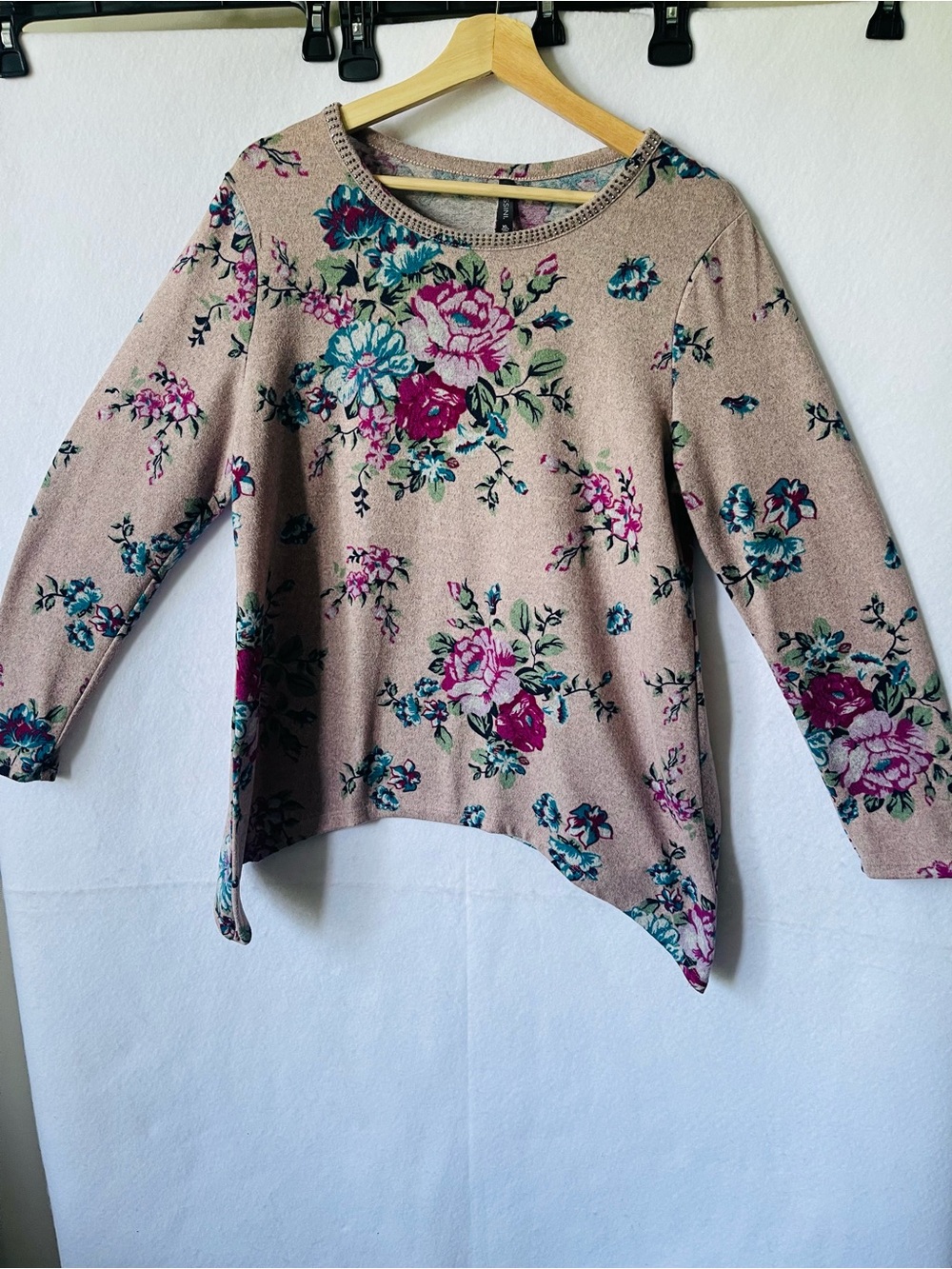 Massini Beige Floral Knit Top with Teal & Magenta Accents
